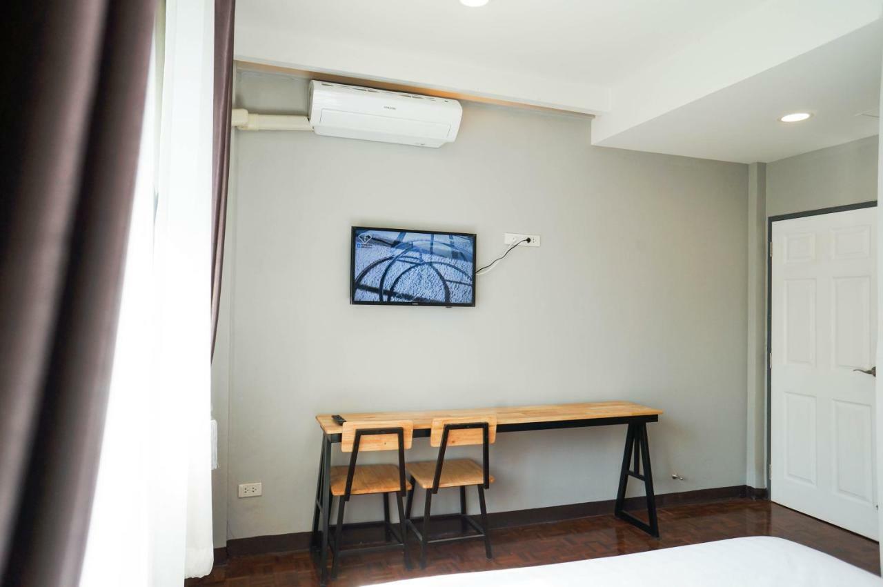 Lux Rooms Night Bazaar Chiang Mai Exterior photo