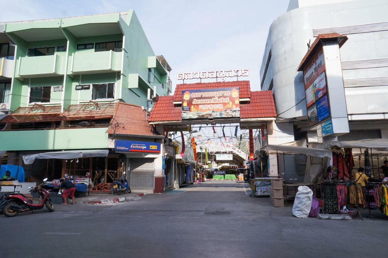 Lux Rooms Night Bazaar Chiang Mai Exterior photo